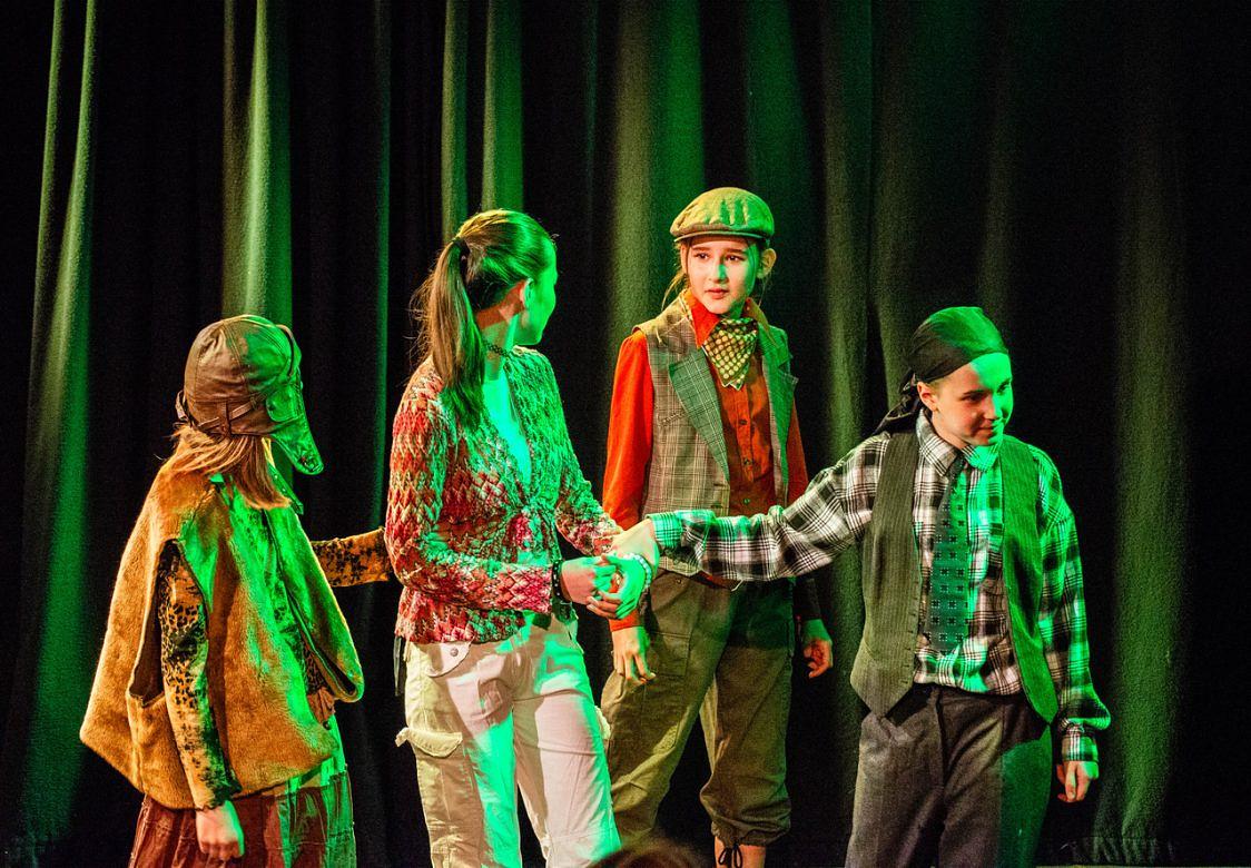 Kinder- und Jugendtheater mit Schüler*innen der GOLDONI Theaterschule