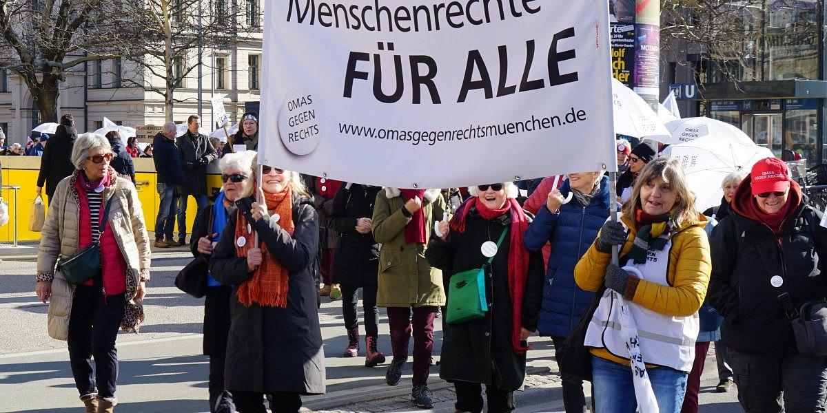 Bild 1, © Omas gegen Rechts München