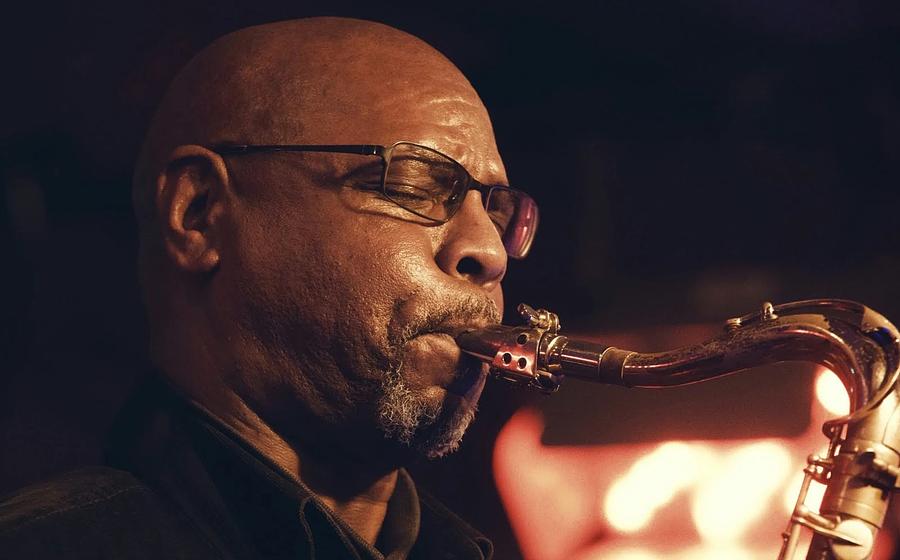 A-TRANE PRÄSENTIERT THE FIRST NEW YEAR CONCERT 2027: FUASI ABDUL KHALIQ Journey To The Source FEAT: Fuasi Abdul-Khaliq-Rolf Zielke-Maximilian Hughes-Kenny Martin Back Again By Popular Demand