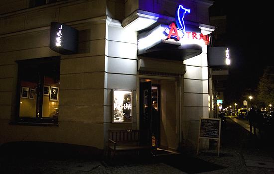 HEUTE GESCHLOSSEN - TODAY CLOSED