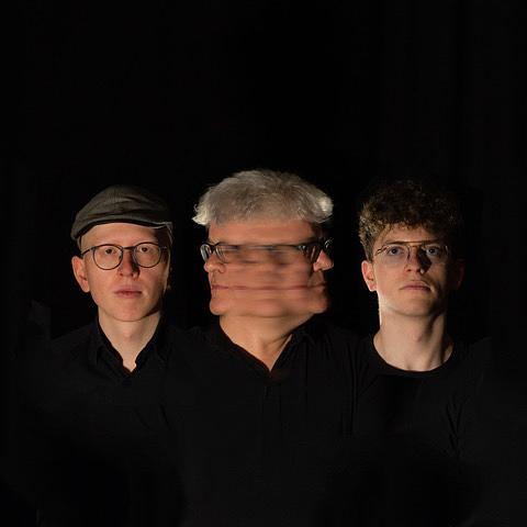 A-TRANE PRÄSENTIERT: Trio:Blur Feat: Emmanuel Walter-Lucas Rauch-Pepe Berns