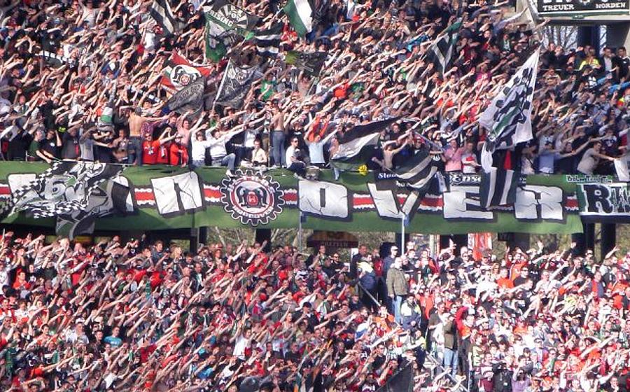 DFB-Pokal: Hannover 96 - 1. FC Kaiserslautern