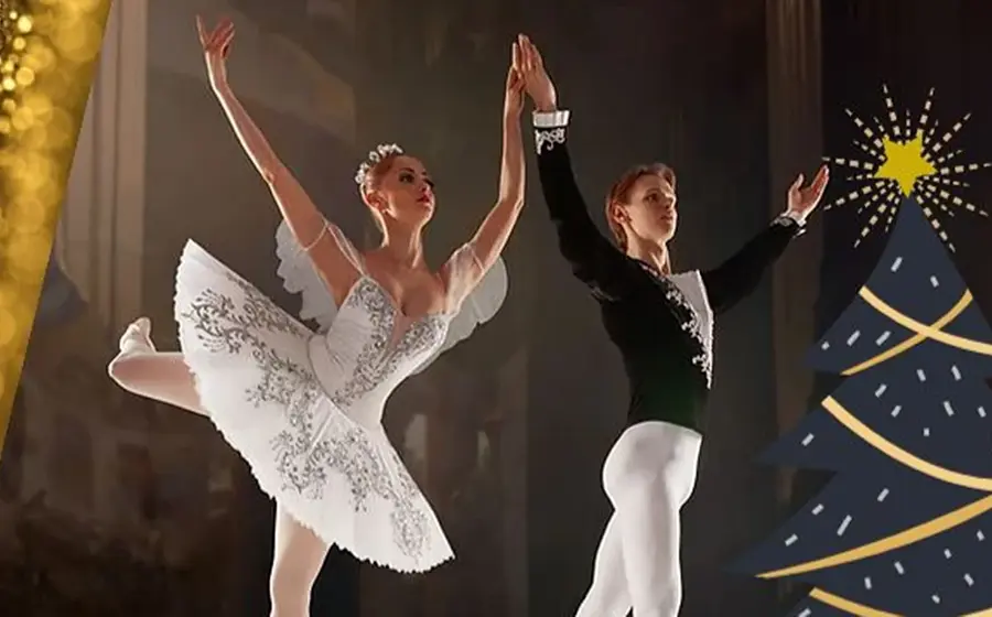 Eine Tänzerin und ein Tänzer der Giulia Dance Company in Ballettkleidung in einer Tanzbewegung, rechts im Bild eine Grafik eines Weihnachtsbaumes in schwarz und gold