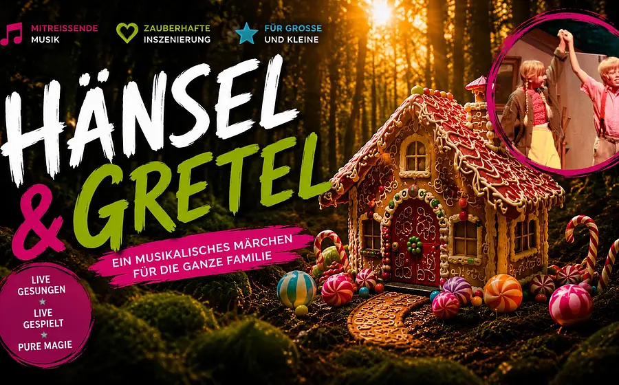 Werbegrafik für „Hänsel & Gretel – Ein musikalisches Märchen für die ganze Familie“: In einem märchenhaften Wald steht ein reich verziertes Lebkuchenhaus, umgeben von bunten Süßigkeiten. Rechts ist eine Szene mit zwei Kindern aus einer Theateraufführung zu sehen. Die Grafik bewirbt das familienfreundliche Live-Musical mit mitreißender Musik und zauberhafter Inszenierung.
