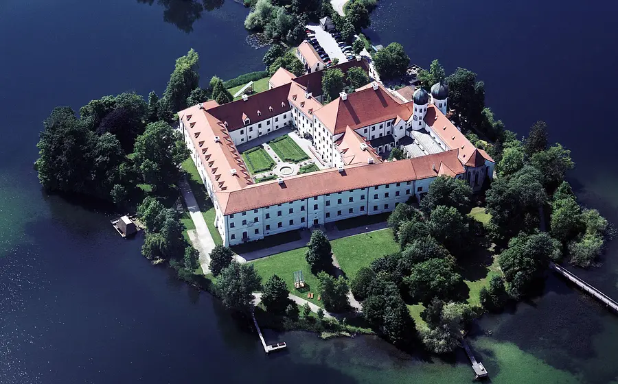 Kloster Seeon aus der Vogelperspektive