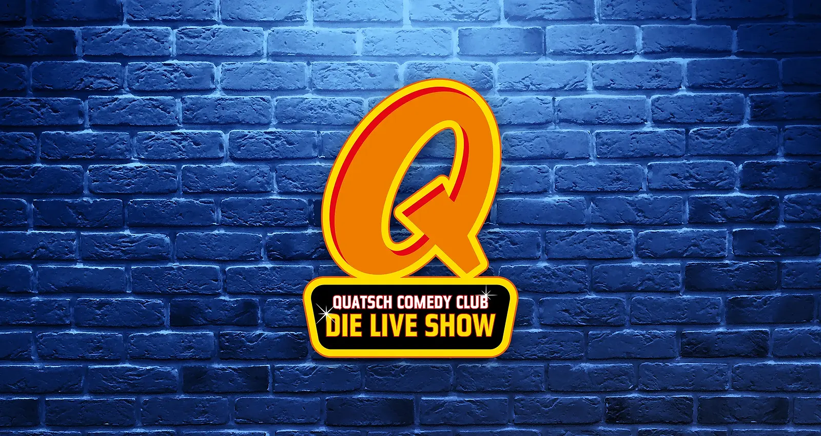 Artwork mit Logo vom Quatsch Comedy Club. Im Hintergrund eine blaue Mauer.
