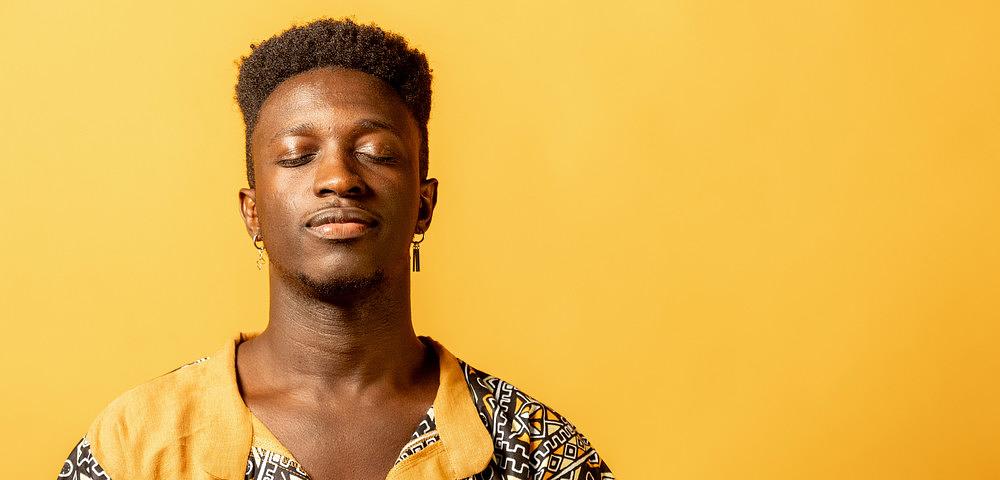 MOMI MAIGA: KORA, STIMME, CELLO, GEIGE // SENEGAL