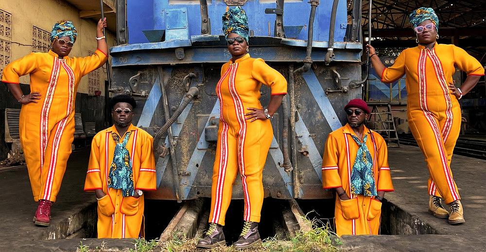 NANA BENZ DU TOGO: DIE MÜTTER MIT DEM BENZ // GROOVE & SOUL AUS TOGO