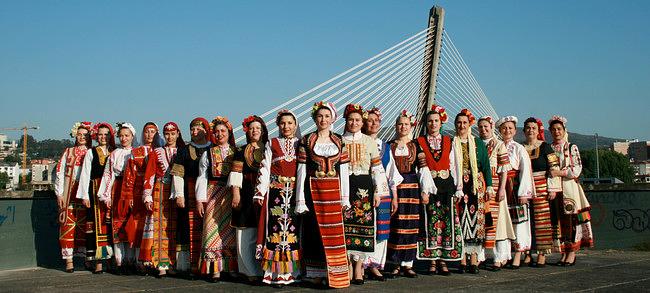 DAS MYSTERiUM DER BULGARISCHEN FRAUEN-STiMMEN: THE BULGARIAN VOICES ANGELITE
