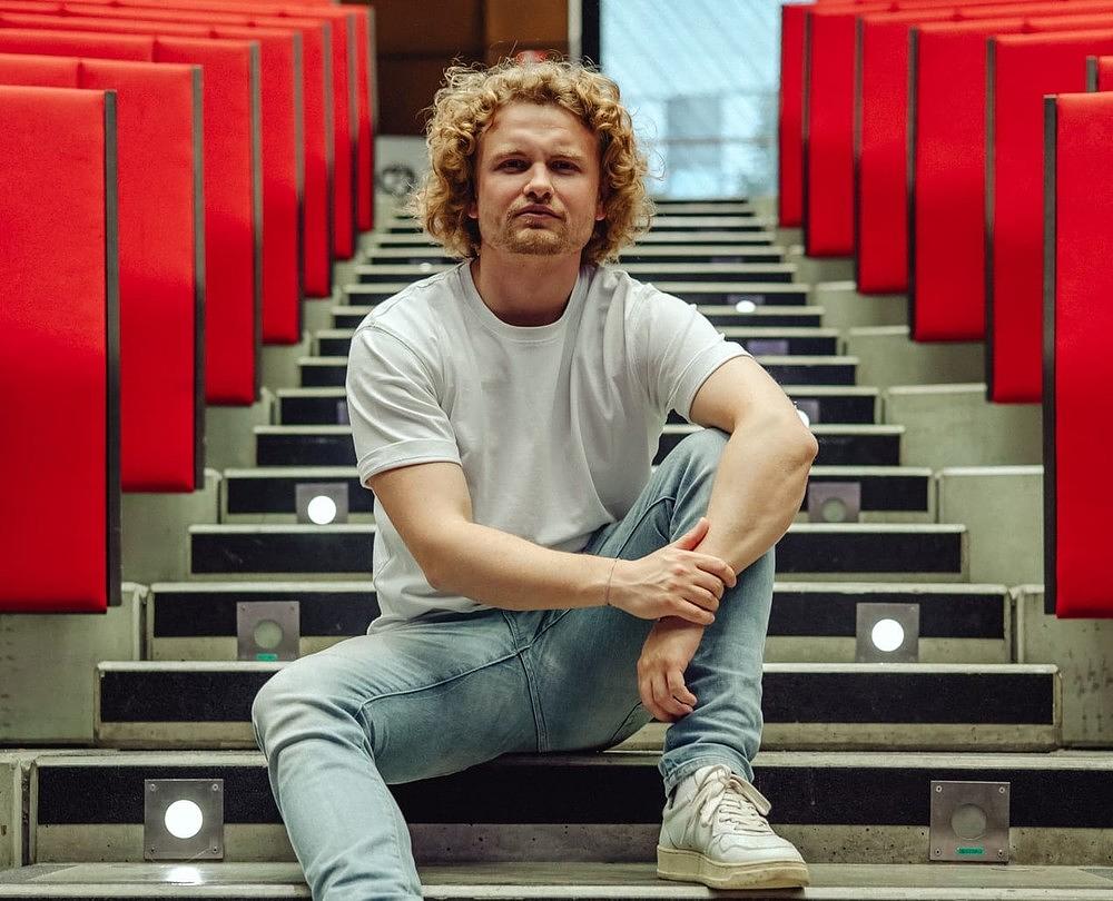 DR BOHL: "SOLO": EiN TiNDER TAGEBUCH - iN 5 AKTEN