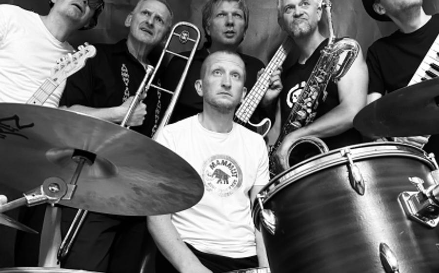 ’NTSCHASKANA & SKA-RA-MOUCHE