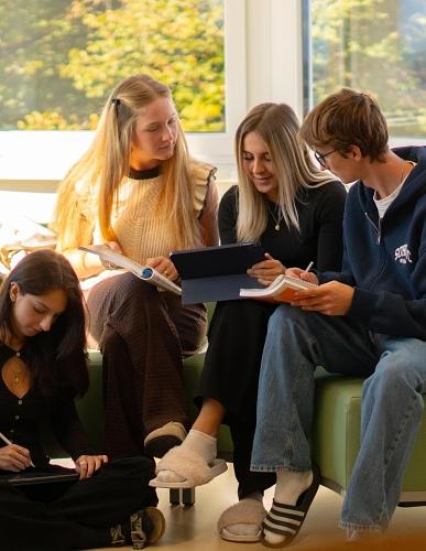 TAG der OFFENEN SCHULE an der HAK und HAS HALL in TIROL