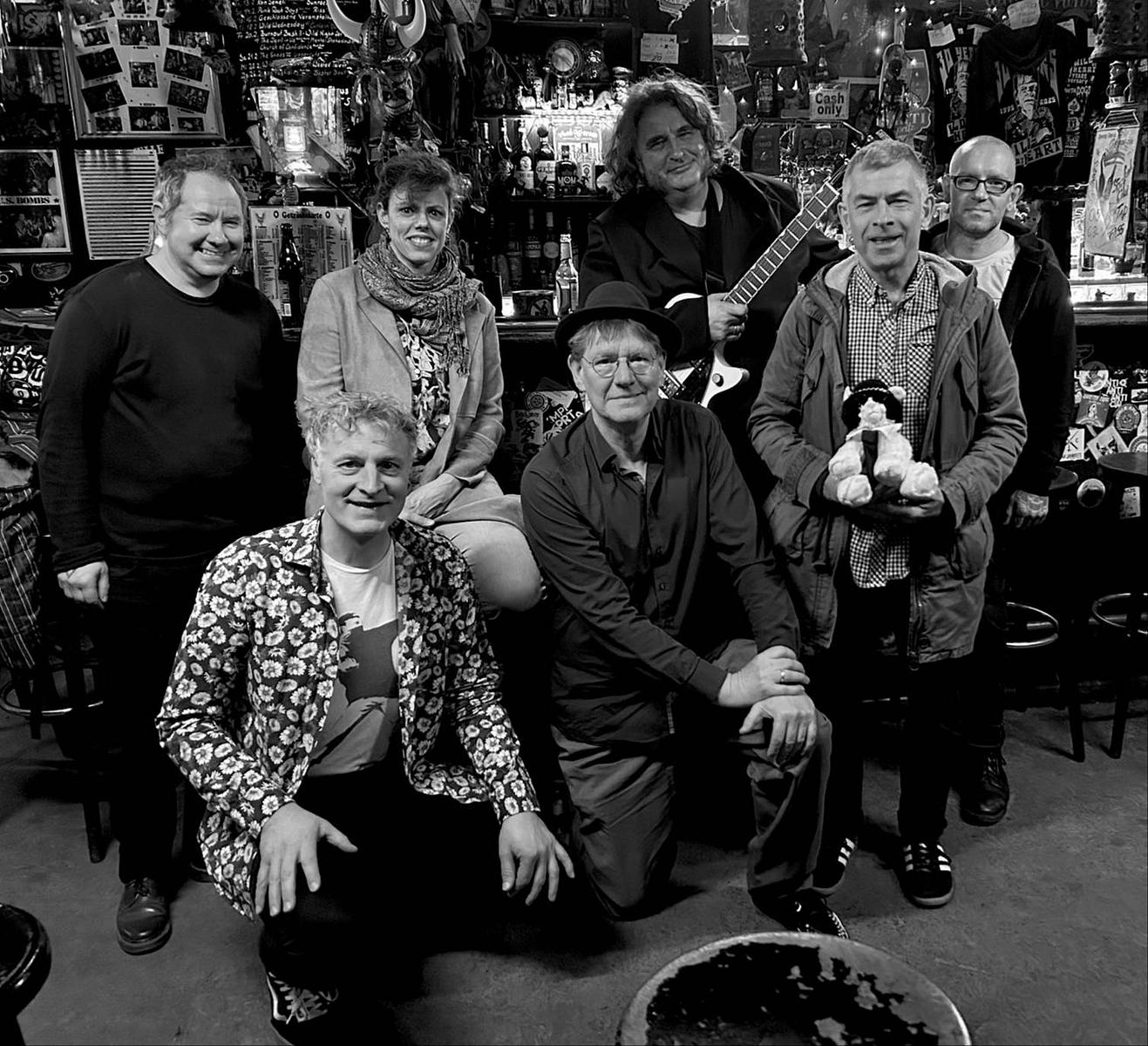 Awesome Scampis (ska- + pop-punk) + Buster Beat (ska)