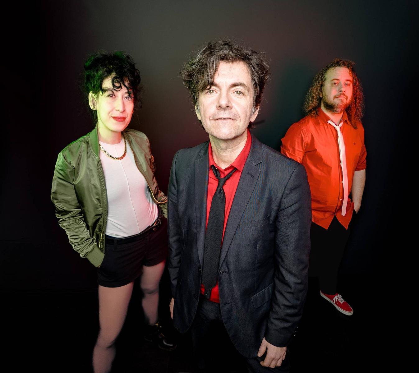 Angelika Express (indie punk, köln) + Power Müsli of Death (punkrock, berlin)