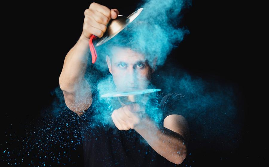ALEXEJ GERASSIMEZ: TRIBUTE TO PHILIP GLASS