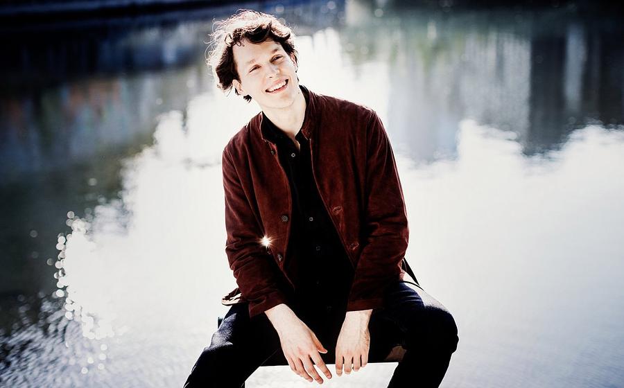 LUKAS STERNATH
