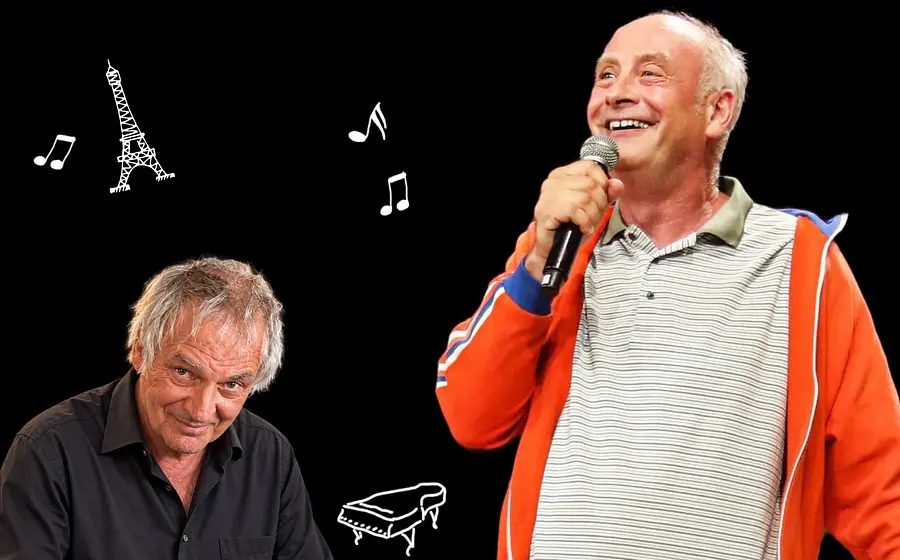 Plakat mit Alfons in orangefarbener Trainingsjacke und Mikrofon in der Hand sowie einem Pianisten im schwarzen Hemd vor schwarzem Hintergrund, ergänzt durch gezeichnete Noten, einen Eiffelturm und einen Flügel.