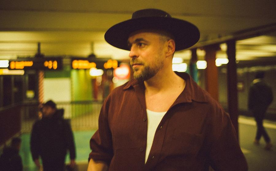 MAX MUTZKE PRÄSENTIERT: SONGS & VOICES