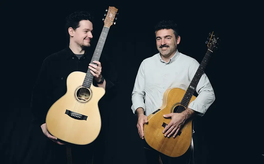 Micha Kern & Jordan Brodie: „Beautiful Strings & Silly Things“