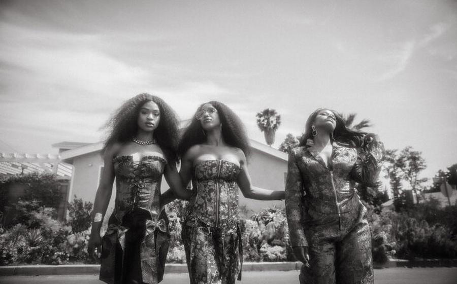 J.A.W with THE WOMACK SISTERS (live)