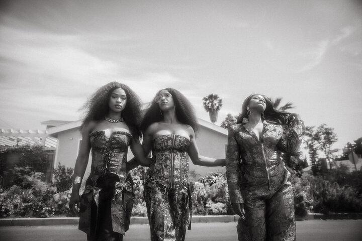 J.A.W with THE WOMACK SISTERS (live)