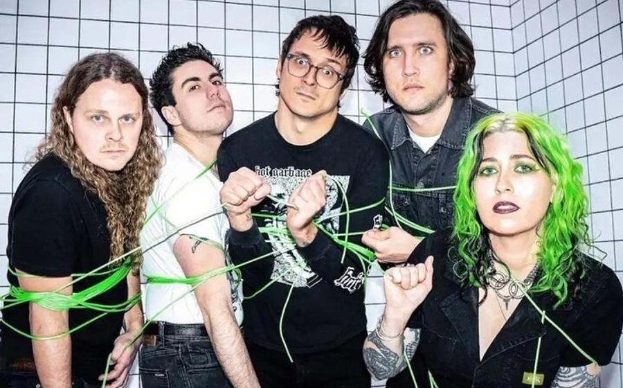 FRANKIE AND THE WITCH FINGERS