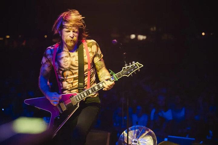 EAGLES OF DEATH METAL