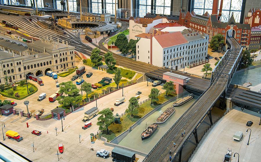 Teilansicht des Eisenbahnmodells des Anhalter Bahnhofs im Maßstab 1:87